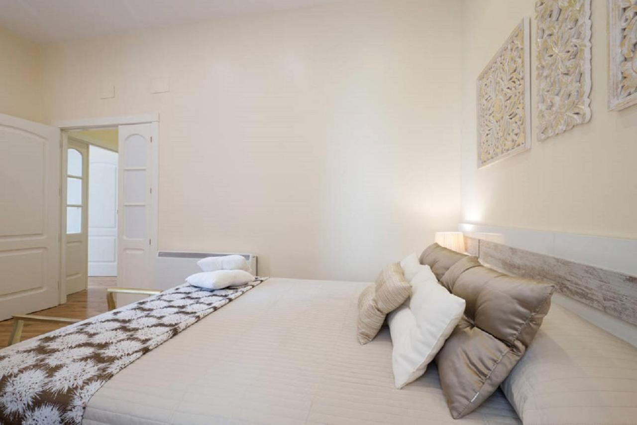Reyes Catolicos I Apartment Granada Bagian luar foto