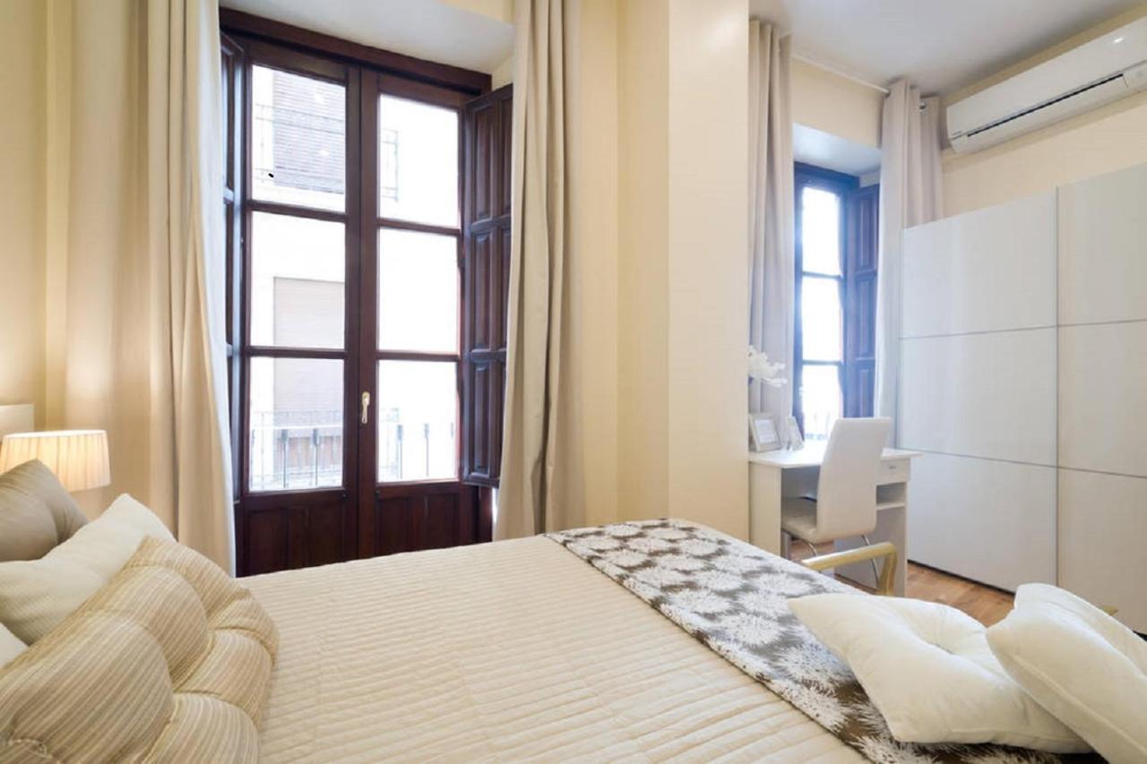 Reyes Catolicos I Apartment Granada Bagian luar foto